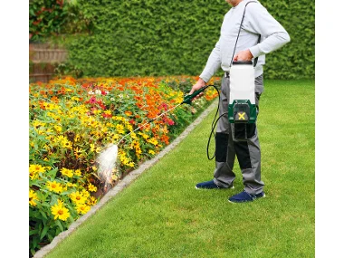 Spruzzatore a pressione ricaricabile