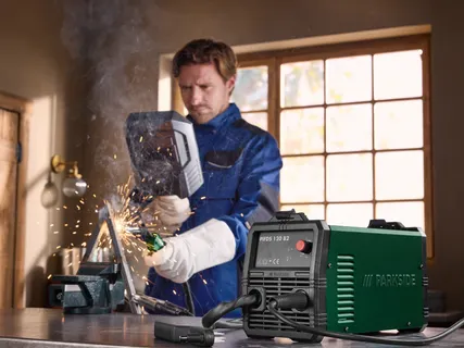 Saldatrice elettrica a filo
