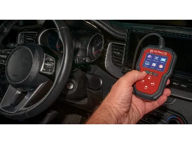 Apparecchio per autodiagnosi e lettura dati veicoli